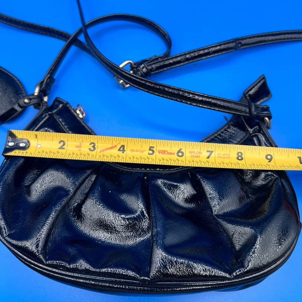Black Patent Ruched Crescent Forever 21 Bag Heart Mirror Charm Y2K Crossbody